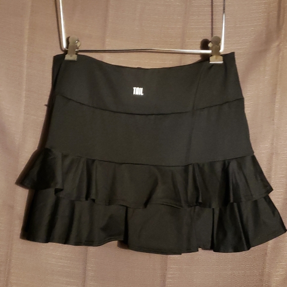 Tail Doubles Black Flounce Skort Size M - Picture 3 of 9